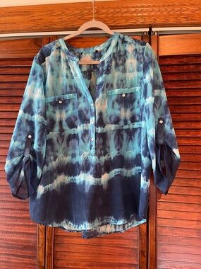 Como Black Blouse Womens Blue Tie Dye Roll Tab Sleeves Semi Sheer Size L